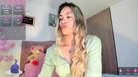 ... Independent model online show from February 11, 4:27 am