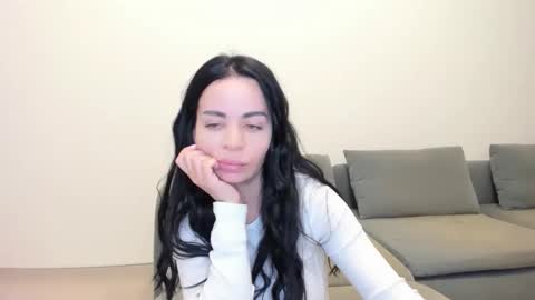 MissAlenna online show from December 18, 12:00 pm