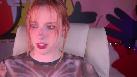 MissVelora online show from November 3, 8:10 pm