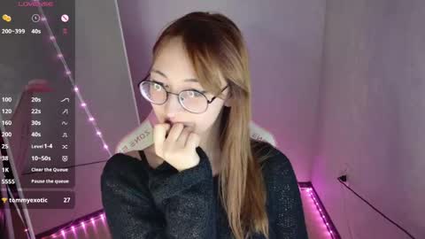 Nona online show from April 22, 10:17 pm