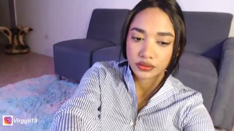 missvirggii online show from February 18, 4:25 pm