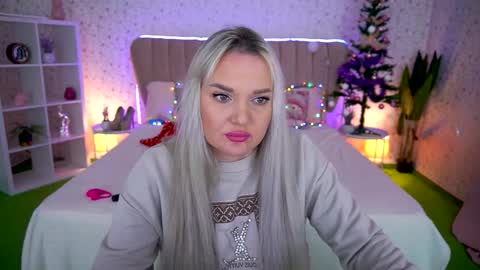 missyymarty online show from December 18, 8:53 am