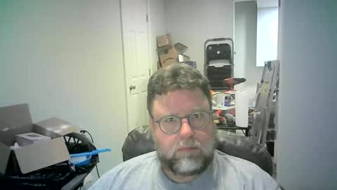 Mr. Happy online show from January 18, 5:49 am