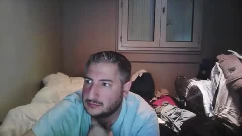 Snapshot of misterbelled chatting on October 26, 9:21 am misterbelled online show from October 26, 9:21 am