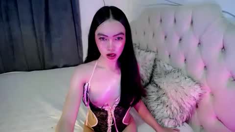 CRISHA  online show from April 5, 9:39 am