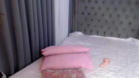 CRISHA  online show from July 29, 2:55 am