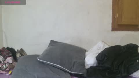 mistressmilly32 online show from December 4, 10:37 am