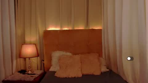 Leah online show from May 11, 2:45 pm