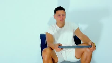 mitchell online show from December 25, 12:59 am