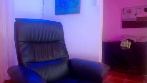 mk_ultrafine online show from November 30, 5:36 am