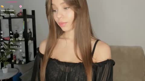 Snapshot of moanshade chatting on October 18, 1:37 pm CandyStacy online show from October 18, 1:37 pm
