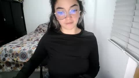 Sam online show from January 7, 1:43 am