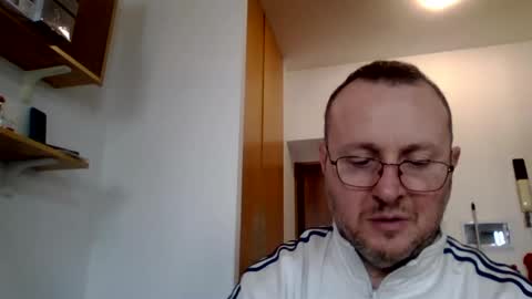 Snapshot of modesto1969 chatting on December 4, 10:40 am modesto1969 online show from December 4, 10:40 am