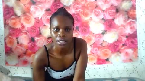 moghelslay online show from April 13, 9:30 pm