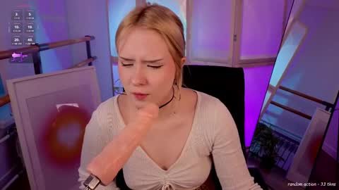 Molly online show from April 29, 5:51 pm