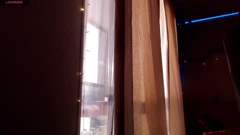    online show from January 12, 7:04 am