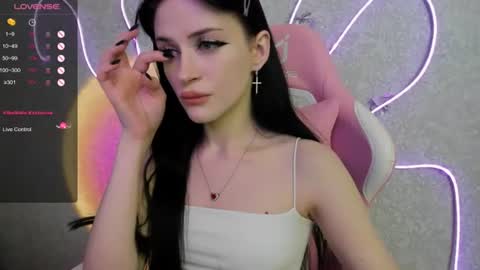 Molly - online show from July 11, 5:01 am