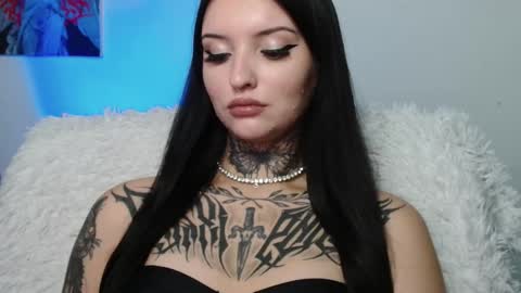 Lina online show from October 18, 3:05 pm