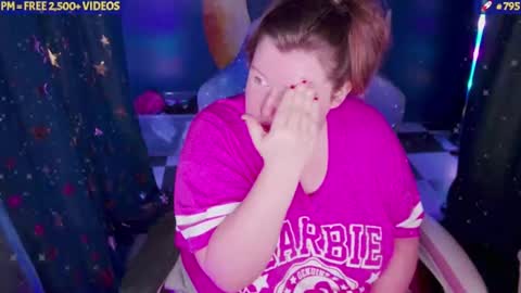 molly_moons online show from November 24, 3:05 am