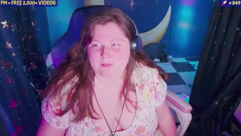 molly_moons online show from November 26, 3:48 am