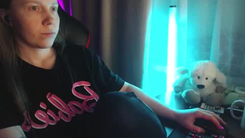 I have new photos come and see with love Molly online show from January 5, 5:27 pm