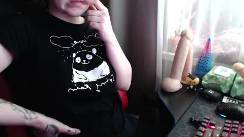 I have new photos come and see with love Molly online show from June 3, 2:33 pm