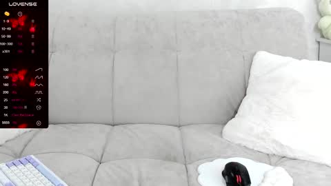 Snapshot of molly_sweetbaby chatting on March 11, 6:30 am Ill tell you when were private online show from March 11, 6:30 am