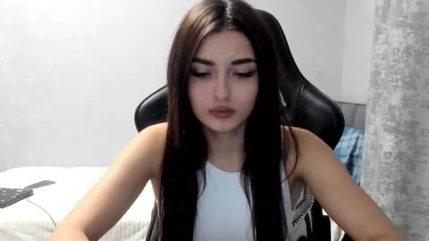 Molly online show from November 30, 8:16 pm