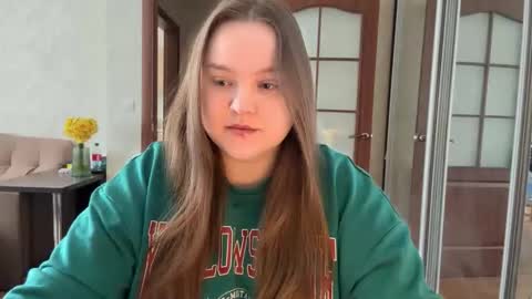 Alice online show from April 30, 11:15 am