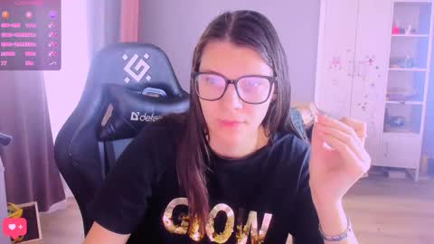  KIRA  online show from March 12, 8:07 am