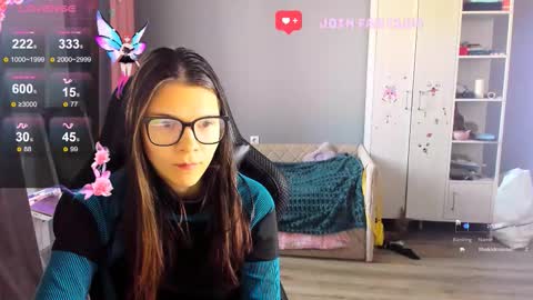  KIRA  online show from October 17, 5:33 am