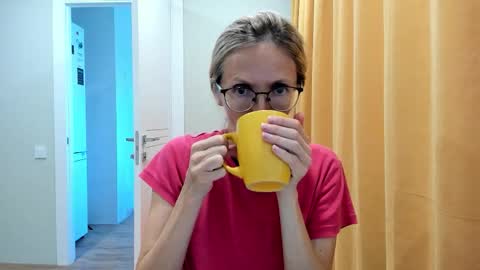 AngelMomm online show from September 21, 8:07 am