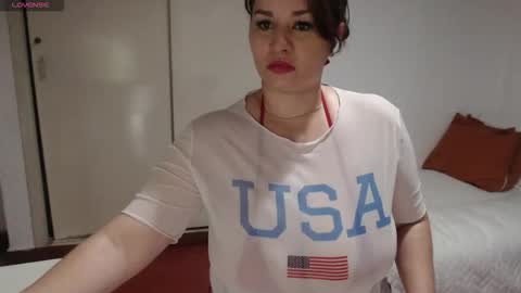 Daphne  online show from December 4, 4:23 am