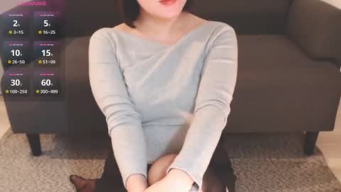 Momo online show from October 30, 1:17 am