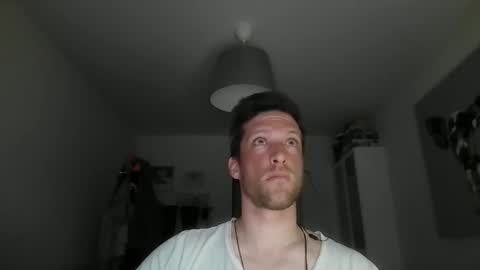 moms_little_monster online show from December 2, 6:35 am