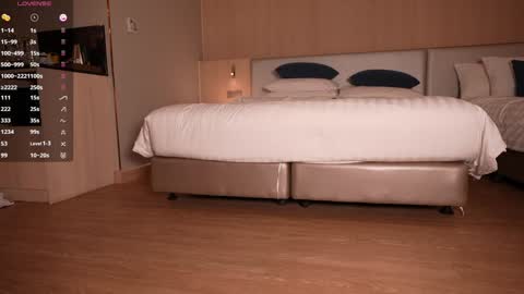 follow my fansly to see more online show from February 11, 5:50 pm