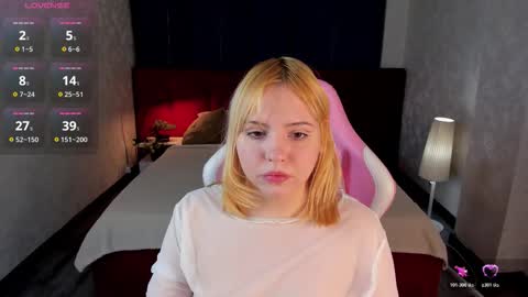 mon1ca_jones online show from November 17, 9:23 am