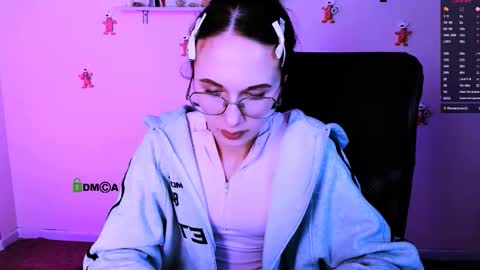 Mona  online show from January 18, 9:24 pm