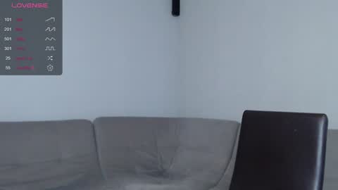 Snapshot of mona_saxxx chatting on December 21, 12:38 pm Hey Guys im Mona. PVT is Open Please Make me CUM online show from December 21, 12:38 pm
