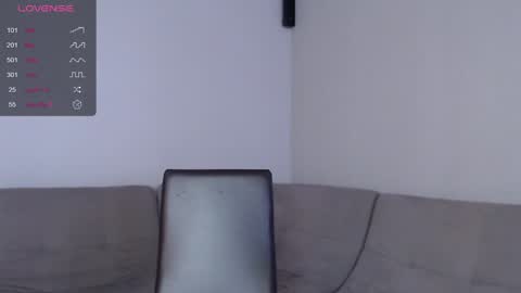 Snapshot of mona_saxxx chatting on December 24, 11:38 am Hey Guys im Mona. PVT is Open Please Make me CUM online show from December 24, 11:38 am