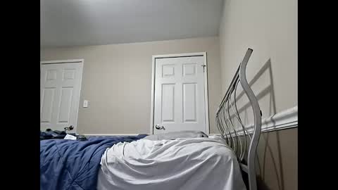 moneyboysaveg584 online show from April 17, 11:40 pm