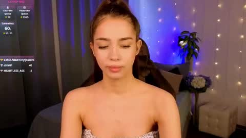 Hi  Im Monica  online show from June 10, 2:05 pm