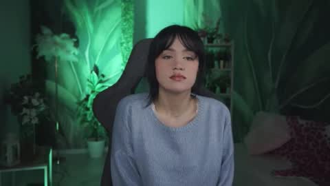 monica online show from April 22, 11:34 pm