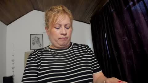 Mony online show from April 9, 11:49 am