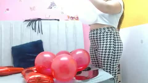 Snapshot of monickhot303av chatting on February 14, 2:07 am monickhot303av online show from February 14, 2:07 am