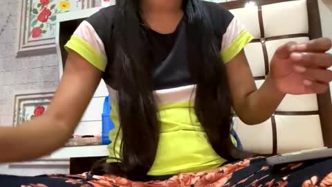 monika_reddy62 online show from October 9, 5:24 am