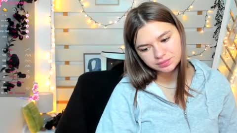 Monika online show from November 29, 1:41 pm