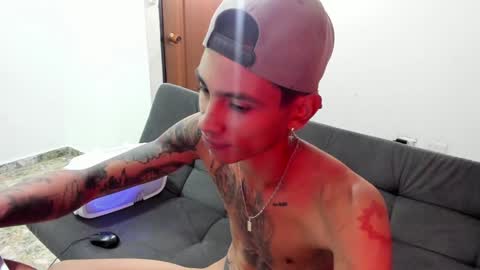 monkeyd_66 online show from January 13, 12:45 pm