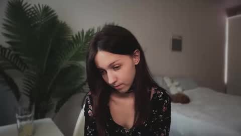 Mary online show from October 17, 9:02 am