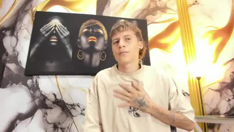 mono_blonde online show from June 3, 11:35 am
